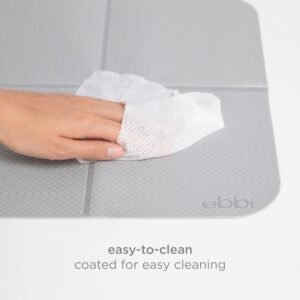 Ubbi Portable Changing Mat with Gray & White Storage Bag - Gray - Image 4